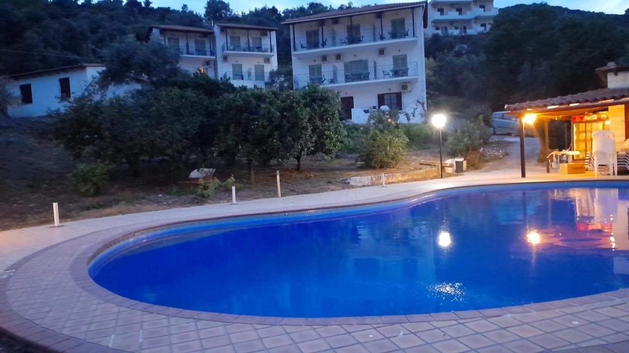 Country Aparthotel Skiathos Town